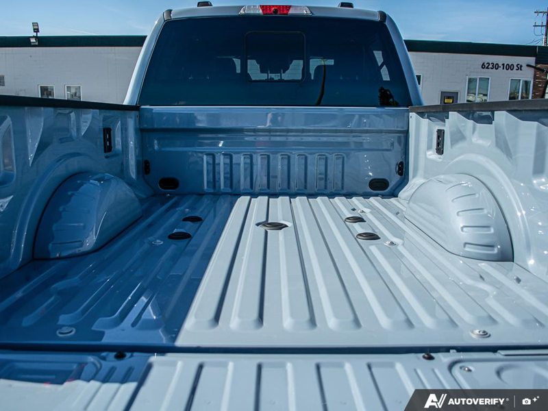 NEW 2026 Ford F-350 Super Duty Platinum Tremor - Glacier Gray Exterior / BLACK ONYX/BLUE LEATHER Interior - $128,753 - Stock #E60535 - VIN 1FT8W3BM7TEE28383 - Photo 11