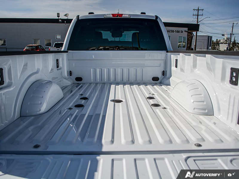 NEW 2026 Ford F-350 Super Duty XLT DRW - Oxford White Exterior / MEDIUM DARK SLATE CLOTH Interior - $93,919 - Stock #E60466 - VIN 1FT8W3DT3TEE00083 - Photo 11