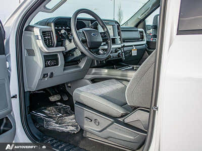 2026 Ford F-350 Super Duty XLT 1