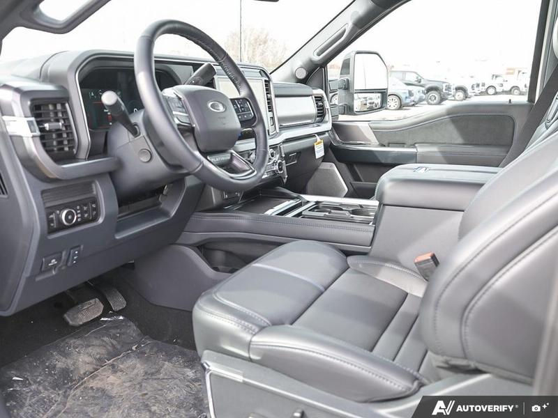 NEW 2026 Ford F-350 Super Duty Platinum - Star White Tri-coat Metallic Exterior / BLACK ONYX/BLUE LEATHER Interior - $125,528 - Stock #E60392 - VIN 1FT8W3BT6TED89079 - Photo 13