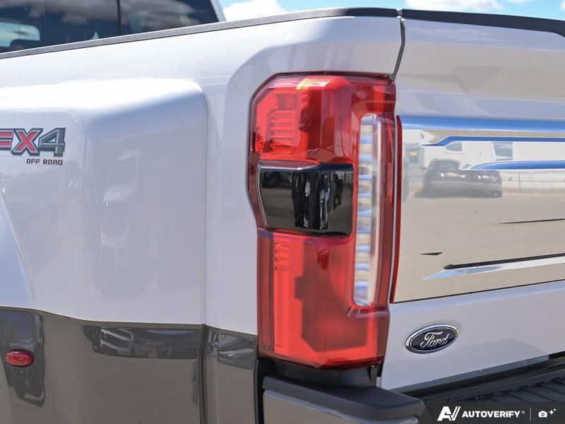 NEW 2026 Ford F-350 Super Duty King Ranch DRW - Star White/marsh Grey Accent Exterior / JAVA LEATHER Interior - $126,778 - Stock #E60586 - VIN 1FT8W3DM1TEE28795 - Photo 12