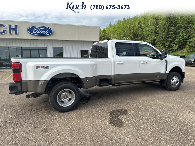 NEW 2026 Ford F-350 Super Duty King Ranch - Star White Tri-coat Metallic Exterior / JAVA LEATHER Interior - $129,339 - Stock #A26200 - VIN 1FT8W3DTXTEE46591 - Photo 12