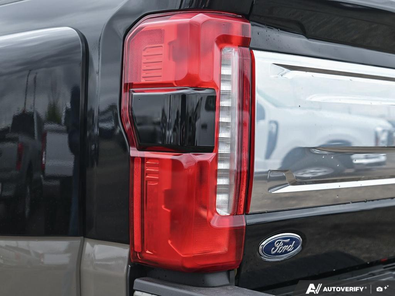 NEW 2026 Ford F-350 Super Duty King Ranch DRW - Agate Black/marsh Grey Accent Exterior / JAVA LEATHER Interior - $127,803 - Stock #E60579 - VIN 1FT8W3DMXTEE36829 - Photo 12