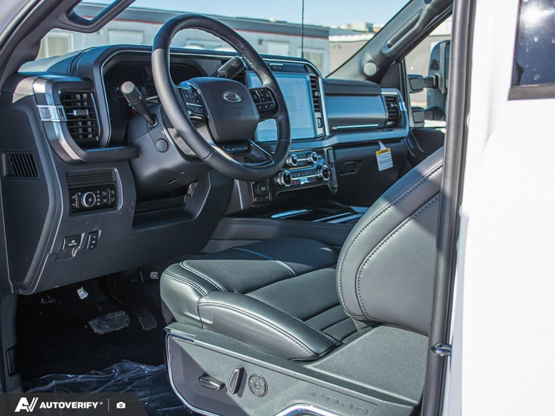 NEW 2026 Ford F-350 Super Duty Platinum - Star White Tri-coat Metallic Exterior / BLACK ONYX/BLUE LEATHER Interior - $121,261 - Stock #D60313 - VIN 1FT8W3BT6TED95352 - Photo 13
