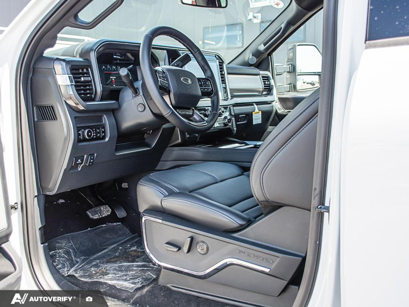 NEW 2026 Ford F-350 Super Duty Platinum - Star White Tri-Coat Exterior / BLACK ONYX/BLUE LEATHER Interior - $115,952 - Stock #D60597 - VIN 1FT8W3BT7TEE90714 - Photo 13
