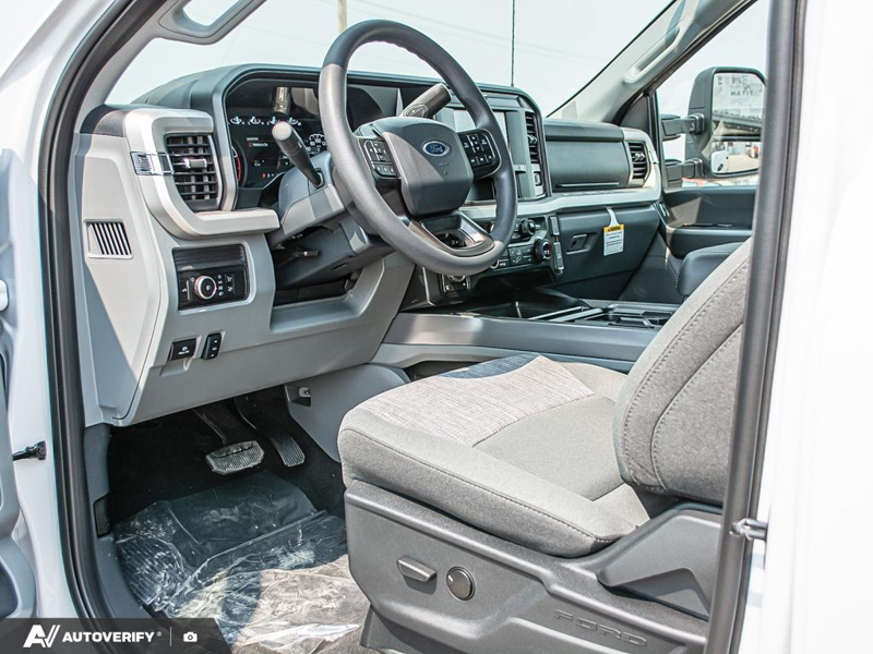 NEW 2026 Ford F-350 Super Duty XLT - Oxford White Exterior / MEDIUM DARK SLATE, CLOTH 40/CONSOLE/40 FRONT SEATS Interior - $87,264 - Stock #D60653 - VIN 1FT8W3BT4TEF02317 - Photo 13