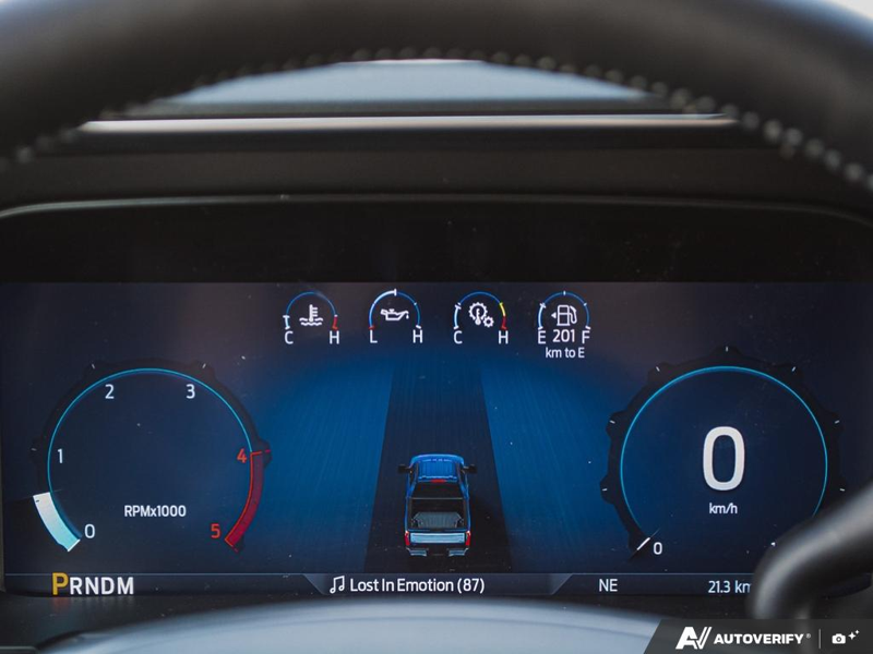 NEW 2026 Ford F-350 Super Duty Platinum Tremor - Agate Black Exterior / BLACK ONYX/BLUE LEATHER Interior - $141,353 - Stock #E60283 - VIN 1FT8W3BM8TED60496 - Photo 15