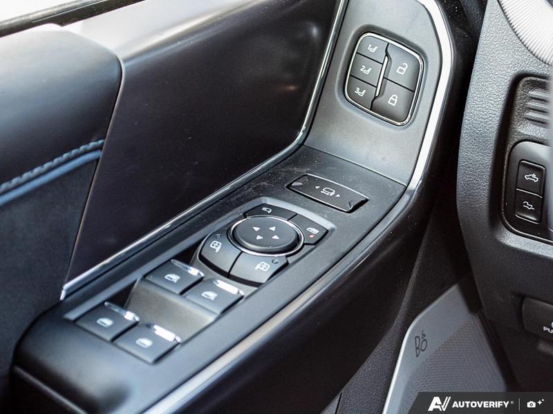NEW 2026 Ford F-350 Super Duty Platinum Tremor - Carbonized Grey Metallic Exterior / BLACK ONYX/BLUE LEATHER Interior - $128,953 - Stock #E60491 - VIN 1FT8W3BM2TED99973 - Photo 17