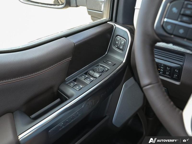NEW 2026 Ford F-350 Super Duty King Ranch - Agate Black/marsh Grey Accent Exterior / JAVA LEATHER Interior - $130,912 - Stock #E60649 - VIN 1FT8W3BM1TEE28377 - Photo 17