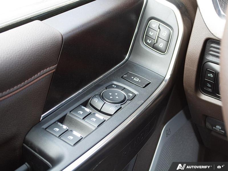 NEW 2026 Ford F-350 Super Duty King Ranch Tremor - Argon Blue/marsh Grey Exterior / JAVA LEATHER Interior - $135,067 - Stock #E60597 - VIN 1FT8W3BM6TEE28133 - Photo 17