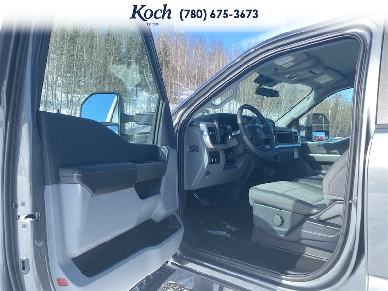 NEW 2026 Ford F-350 Super Duty XL - Carbonized Grey Metallic Exterior / MEDIUM DARK SLATE CLOTH Interior - $93,974 - Stock #A26131 - VIN 1FT8W3BT4TED60504 - Photo 17