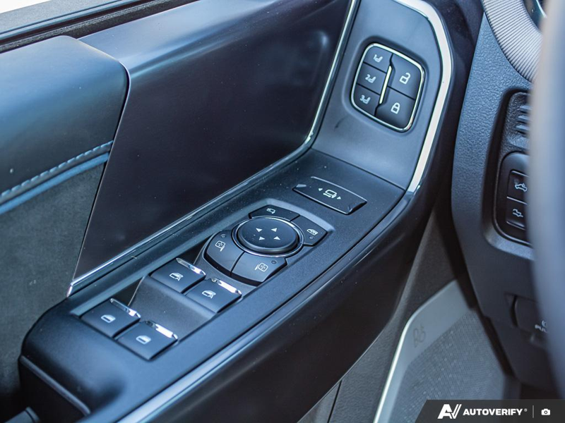 NEW 2026 Ford F-350 Super Duty Platinum Tremor - Glacier Gray Exterior / BLACK ONYX/BLUE LEATHER Interior - $128,693 - Stock #E60035 - VIN 1FT8W3BM4TEC29646 - Photo 17
