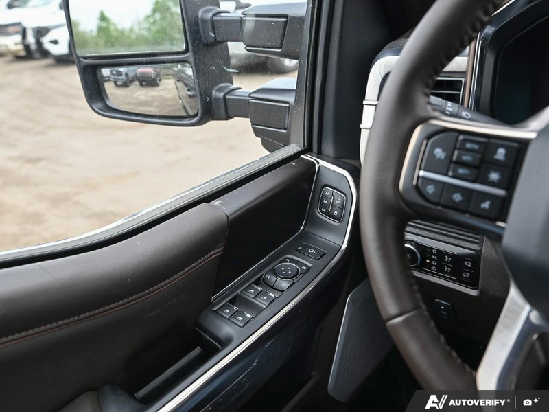 NEW 2026 Ford F-350 Super Duty King Ranch - Agate Black/marsh Grey Accent Exterior / JAVA LEATHER Interior - $128,612 - Stock #E60468 - VIN 1FT8W3BT3TEE05660 - Photo 17
