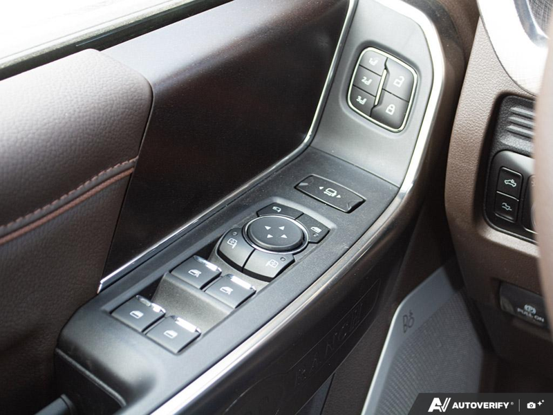 NEW 2026 Ford F-350 Super Duty King Ranch Tremor - Argon Blue/marsh Grey Exterior / JAVA LEATHER Interior - $128,517 - Stock #E60597 - VIN 1FT8W3BM6TEE28133 - Photo 17