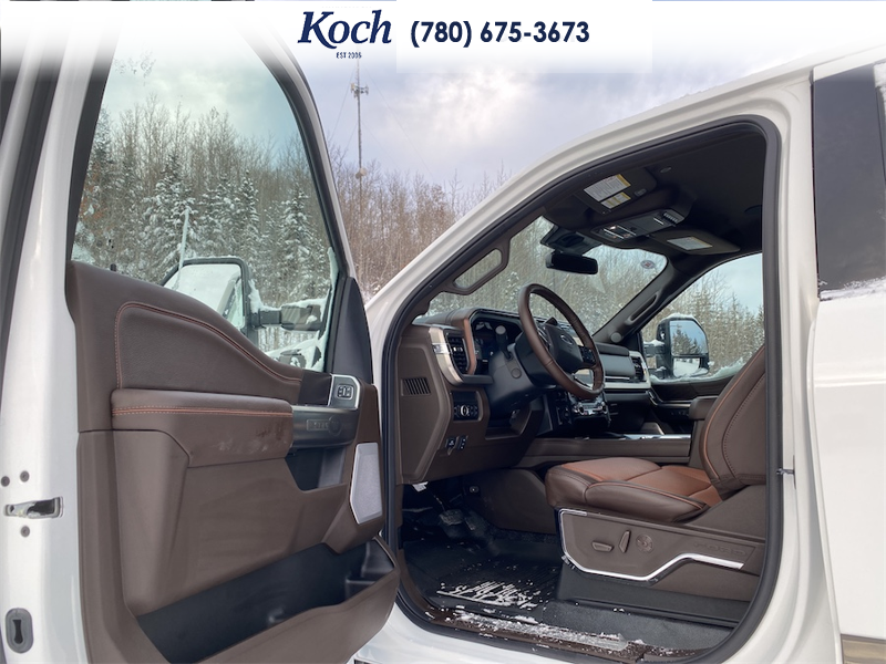 NEW 2026 Ford F-350 Super Duty King Ranch - Star White/marsh Grey Accent Exterior / JAVA LEATHER Interior - $124,768 - Stock #A26018 - VIN 1FT8W3BT8TED18353 - Photo 17