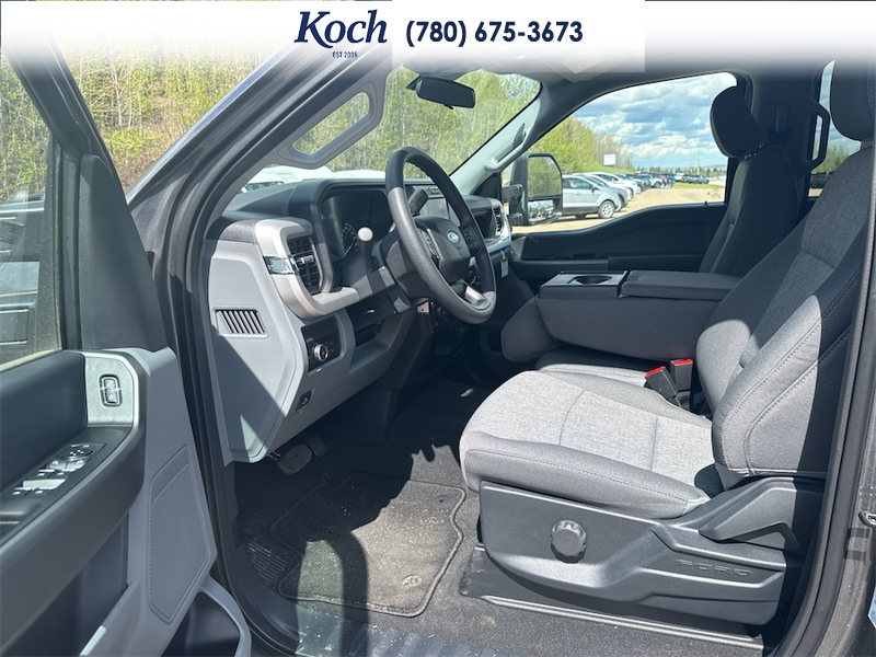 NEW 2026 Ford F-350 Super Duty XL - Carbonized Grey Metallic Exterior / MEDIUM DARK SLATE CLOTH Interior - $92,974 - Stock #A26131 - VIN 1FT8W3BT4TED60504 - Photo 17