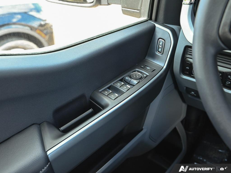 NEW 2026 Ford F-350 Super Duty XLT DRW - Oxford White Exterior / MEDIUM DARK SLATE CLOTH Interior - $91,954 - Stock #E60757 - VIN 1FT8W3DT2TEE82498 - Photo 17