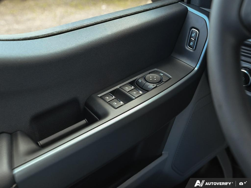NEW 2026 Ford F-350 Super Duty STX - Avalanche Exterior / MED DARK SLATE VINYL Interior - $84,949 - Stock #E60791 - VIN 1FT8W3BT0TEE76993 - Photo 17