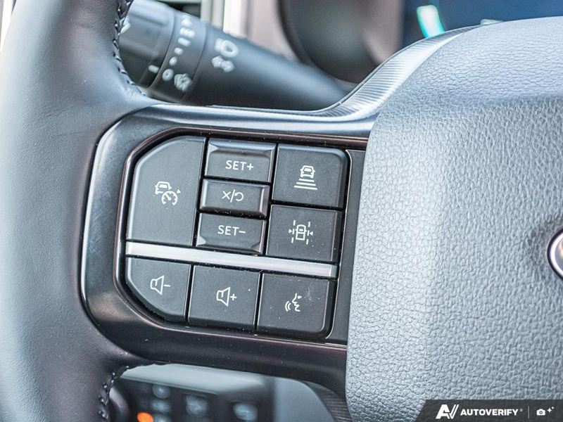 NEW 2026 Ford F-350 Super Duty Platinum Tremor - Glacier Gray Exterior / BLACK ONYX/BLUE LEATHER Interior - $128,753 - Stock #E60535 - VIN 1FT8W3BM7TEE28383 - Photo 18