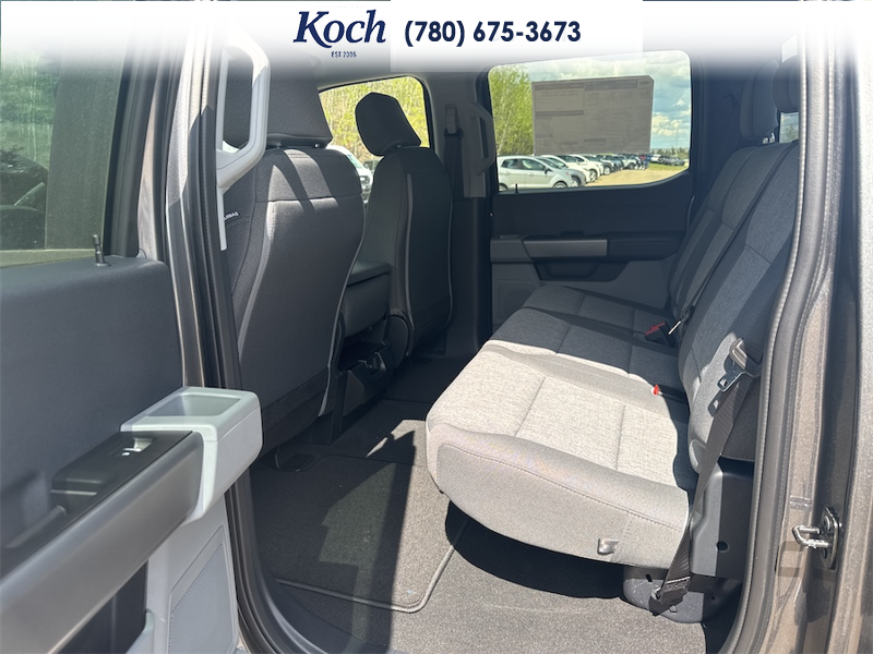 NEW 2026 Ford F-350 Super Duty XL - Carbonized Grey Metallic Exterior / MEDIUM DARK SLATE CLOTH Interior - $92,974 - Stock #A26131 - VIN 1FT8W3BT4TED60504 - Photo 18