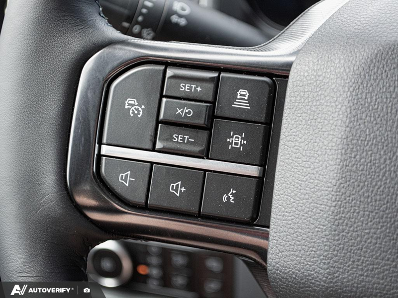 NEW 2026 Ford F-350 Super Duty Platinum - Agate Black Metallic Exterior / BLACK ONYX/PLATINUM BLUE, UNIQUE PLATINUM LEATHER 40/CONSOLE/40 Interior - $121,938 - Stock #D60753 - VIN 1FT8W3BMXTEE03297 - Photo 18