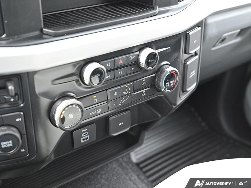 NEW 2026 Ford F-350 Super Duty XLT DRW - Oxford White Exterior / MEDIUM DARK SLATE CLOTH Interior - $97,219 - Stock #E60441 - VIN 1FT8W3DT0TED88541 - Photo 19