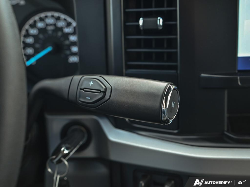 NEW 2026 Ford F-350 Super Duty STX - Avalanche Exterior / MED DARK SLATE VINYL Interior - $84,949 - Stock #E60791 - VIN 1FT8W3BT0TEE76993 - Photo 19
