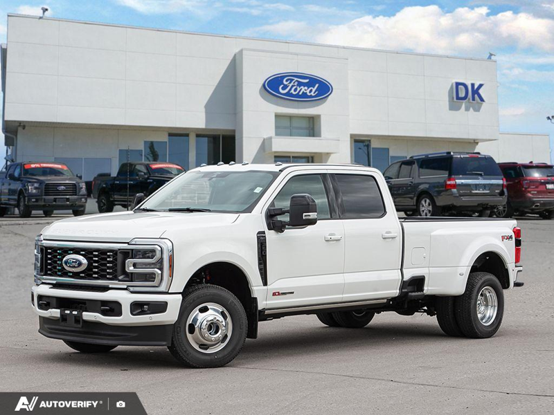NEW 2026 Ford F-350 Super Duty Platinum - Star White Tri-Coat Exterior / BLACK ONYX/PLATINUM BLUE, UNIQUE PLATINUM LEATHER 40/CONSOLE/40 Interior - $121,217 - Stock #D60704 - VIN 1FT8W3DM0TEE32921 - Photo 1