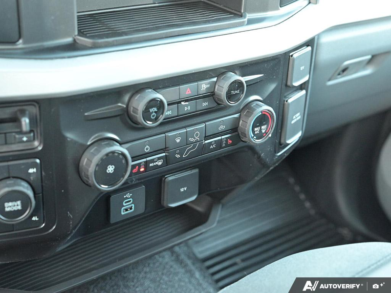 NEW 2026 Ford F-350 Super Duty XLT - Oxford White Exterior / MEDIUM DARK SLATE CLOTH Interior - $92,914 - Stock #E60337 - VIN 1FD8W3HT1TED93575 - Photo 20