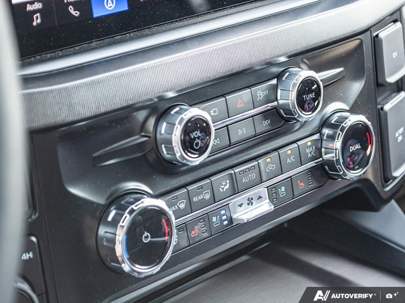 NEW 2026 Ford F-350 Super Duty Platinum Long Box - Agate Black Exterior / BLACK ONYX/BLUE LEATHER Interior - $124,898 - Stock #E60376 - VIN 1FT8W3BM2TED95941 - Photo 20