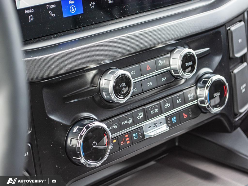 NEW 2026 Ford F-350 Super Duty Platinum - Agate Black Exterior / BLACK ONYX/BLUE LEATHER Interior - $125,616 - Stock #D60355 - VIN 1FT8W3BT0TEE03431 - Photo 20