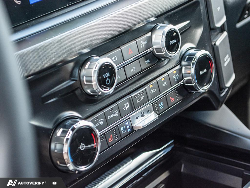 NEW 2026 Ford F-350 Super Duty Platinum - Agate Black Metallic Exterior / BLACK ONYX/PLATINUM BLUE, UNIQUE PLATINUM LEATHER 40/CONSOLE/40 Interior - $122,340 - Stock #D60703 - VIN 1FT8W3BM4TED65193 - Photo 20
