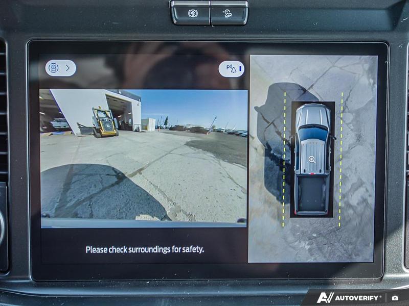 NEW 2026 Ford F-350 Super Duty Platinum Tremor - Glacier Gray Exterior / BLACK ONYX/BLUE LEATHER Interior - $128,193 - Stock #E60035 - VIN 1FT8W3BM4TEC29646 - Photo 22