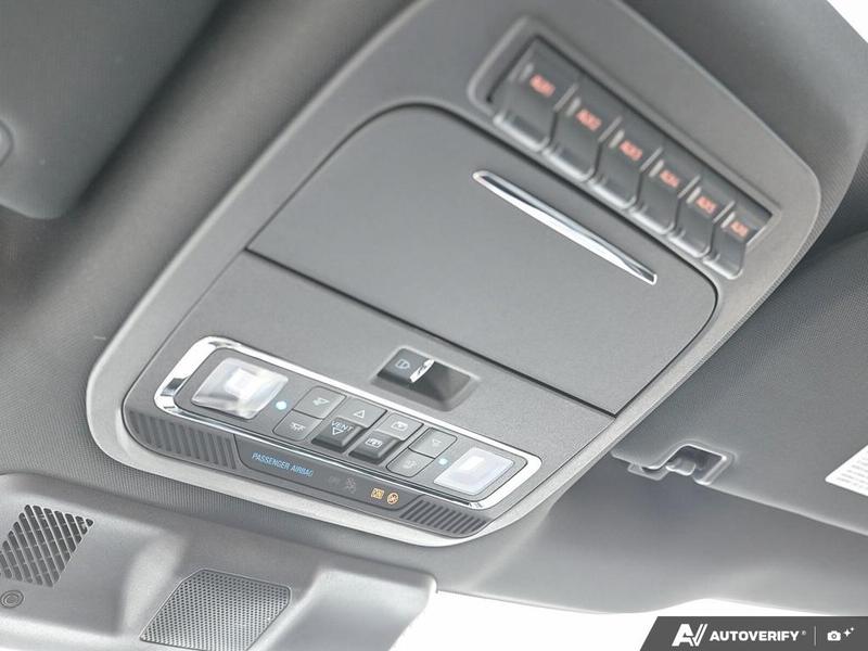 NEW 2026 Ford F-350 Super Duty Platinum - Star White Tri-coat Metallic Exterior / BLACK ONYX/BLUE LEATHER Interior - $125,528 - Stock #E60392 - VIN 1FT8W3BT6TED89079 - Photo 22