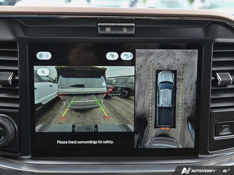 NEW 2026 Ford F-350 Super Duty King Ranch DRW - Agate Black/marsh Grey Accent Exterior / JAVA LEATHER Interior - $127,903 - Stock #E60579 - VIN 1FT8W3DMXTEE36829 - Photo 21