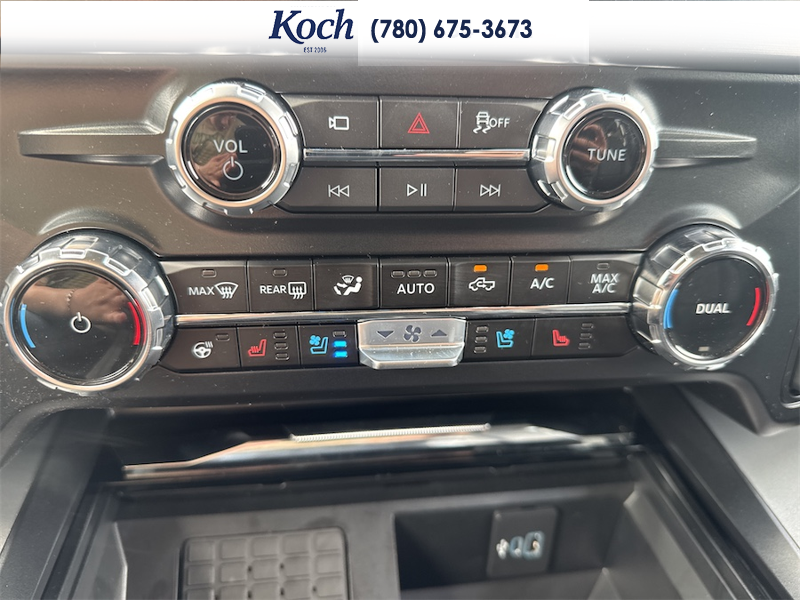 NEW 2026 Ford F-350 Super Duty Lariat - Agate Black Exterior / BAJA LEATHER TRIM Interior - $110,768 - Stock #A26168 - VIN 1FT8W3BT5TEE59106 - Photo 24