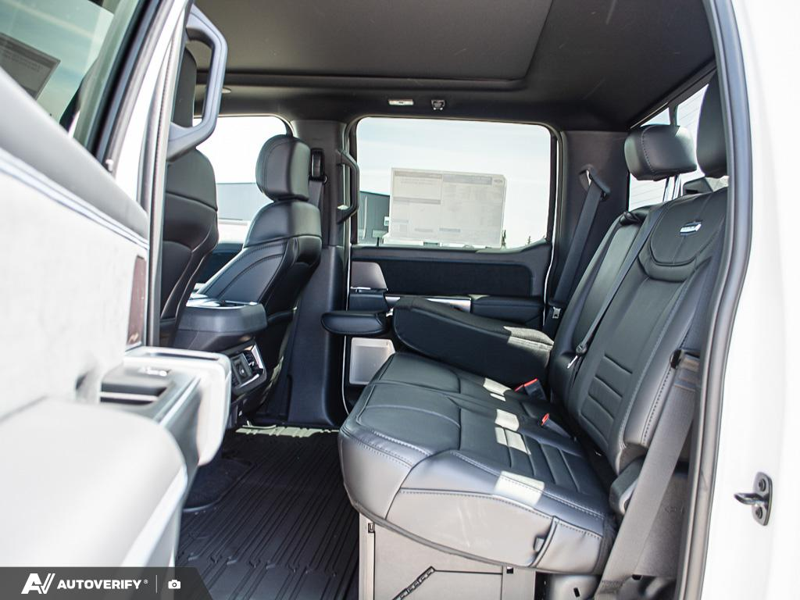 NEW 2026 Ford F-350 Super Duty Platinum - Star White Tri-coat Metallic Exterior / BLACK ONYX/BLUE LEATHER Interior - $120,391 - Stock #D60632 - VIN 1FT8W3BM1TED96420 - Photo 25