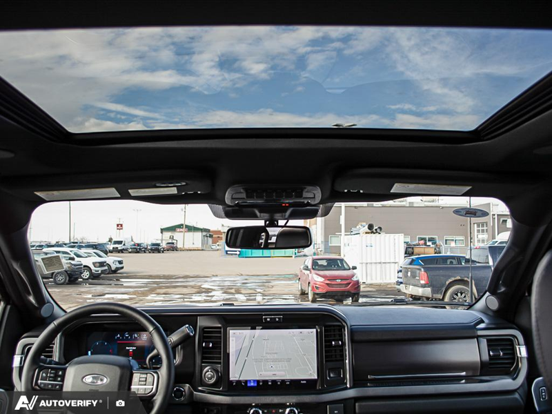 NEW 2026 Ford F-350 Super Duty Platinum - Star White Tri-coat Metallic Exterior / BLACK ONYX/BLUE LEATHER Interior - $121,861 - Stock #D60408 - VIN 1FT8W3BT9TEE27596 - Photo 27