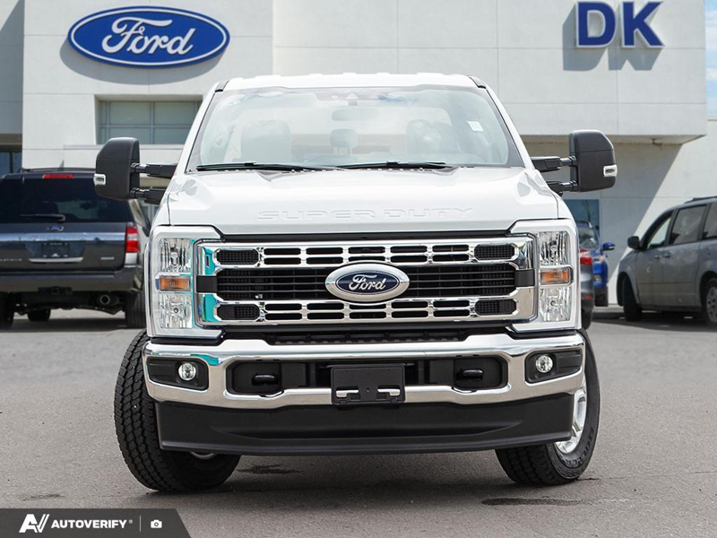 NEW 2026 Ford F-350 Super Duty XLT - Oxford White Exterior / MEDIUM DARK SLATE CLOTH Interior - $87,264 - Stock #D60619 - VIN 1FT8W3BT2TEE86652 - Photo 2