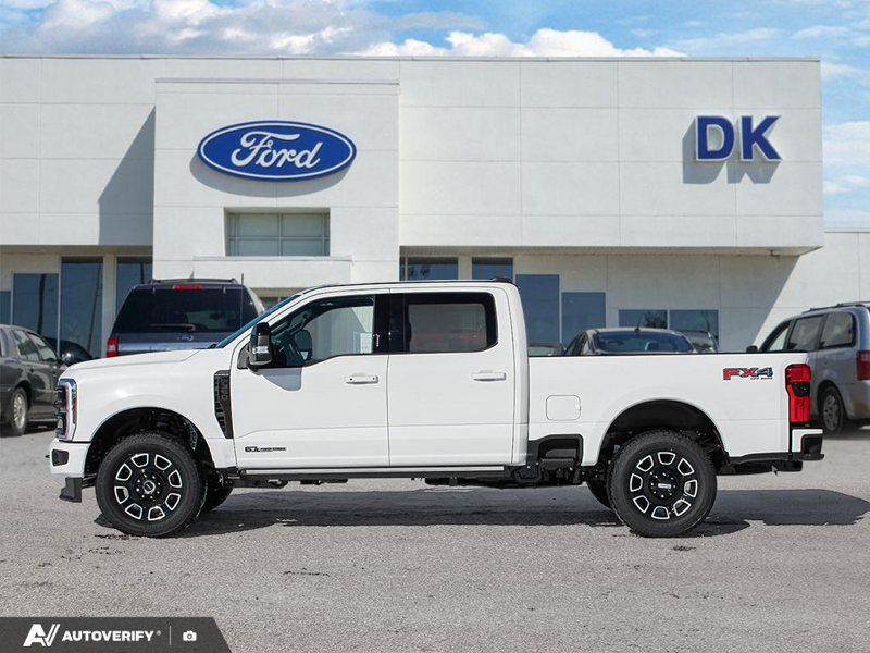 NEW 2026 Ford F-350 Super Duty Platinum - Star White Tri-coat Metallic Exterior / BLACK ONYX/BLUE LEATHER Interior - $121,261 - Stock #D60313 - VIN 1FT8W3BT6TED95352 - Photo 3