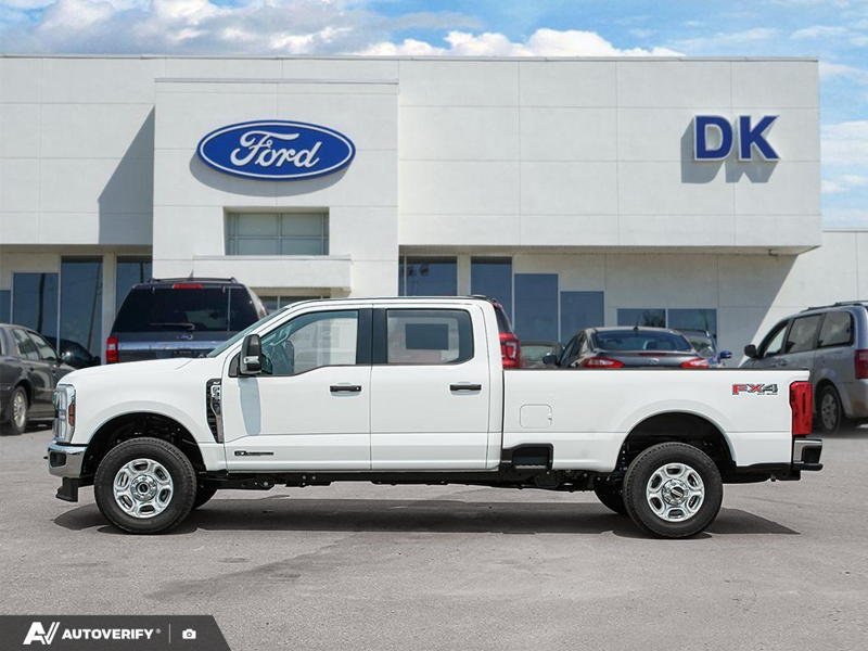 NEW 2026 Ford F-350 Super Duty XLT - Oxford White Exterior / MEDIUM DARK SLATE, CLOTH 40/CONSOLE/40 FRONT SEATS Interior - $87,264 - Stock #D60653 - VIN 1FT8W3BT4TEF02317 - Photo 3