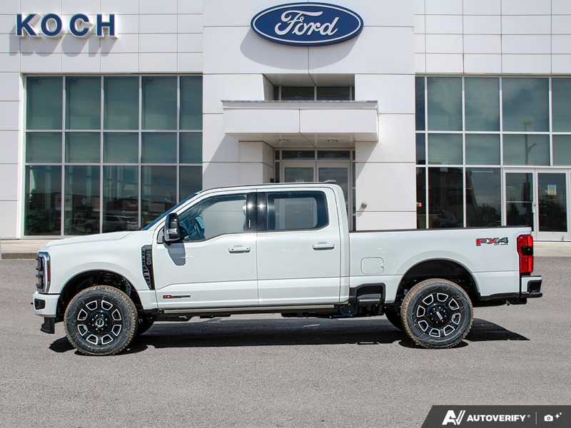 NEW 2026 Ford F-350 Super Duty Platinum - Star White Tri-coat Metallic Exterior / BLACK ONYX/BLUE LEATHER Interior - $120,989 - Stock #E60567 - VIN 1FT8W3BM4TEE27904 - Photo 3