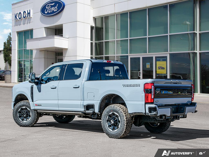 NEW 2026 Ford F-350 Super Duty Platinum Tremor - Glacier Gray Exterior / BLACK ONYX/BLUE LEATHER Interior - $128,753 - Stock #E60535 - VIN 1FT8W3BM7TEE28383 - Photo 4