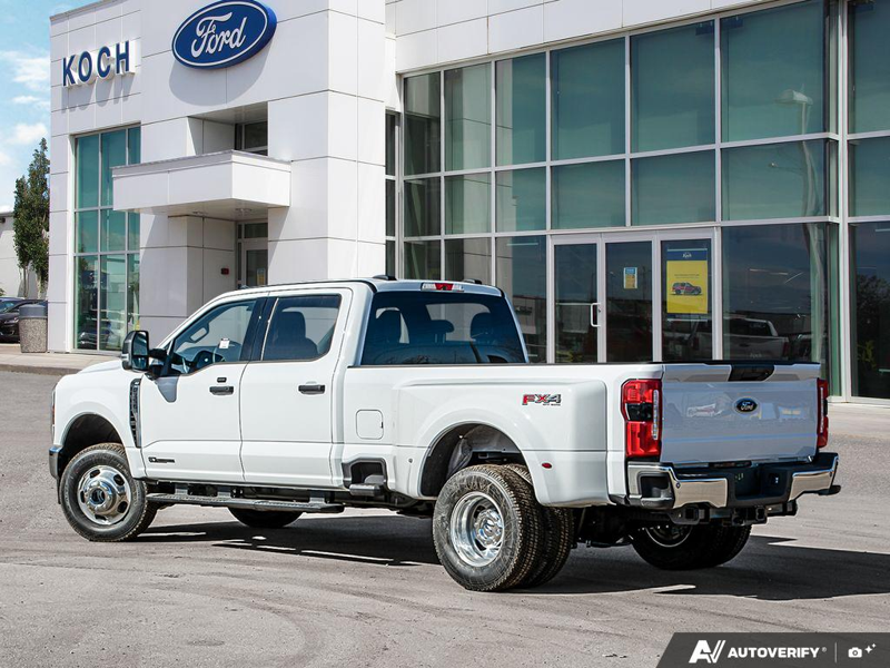 NEW 2026 Ford F-350 Super Duty XLT DRW - Oxford White Exterior / MEDIUM DARK SLATE CLOTH Interior - $93,919 - Stock #E60466 - VIN 1FT8W3DT3TEE00083 - Photo 4
