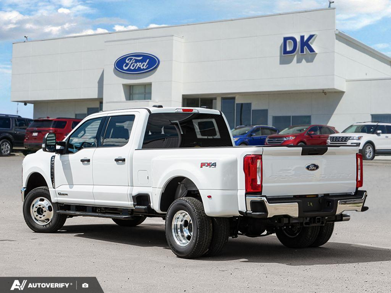 NEW 2026 Ford F-350 Super Duty XLT - Oxford White Exterior / MEDIUM DARK SLATE CLOTH Interior - $91,707 - Stock #D60648 - VIN 1FT8W3DT9TEF02228 - Photo 4