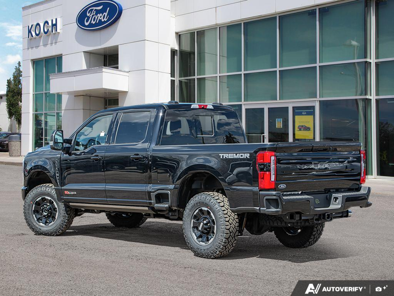 NEW 2026 Ford F-350 Super Duty Platinum Tremor - Agate Black Exterior / BLACK ONYX/BLUE LEATHER Interior - $139,753 - Stock #E60283 - VIN 1FT8W3BM8TED60496 - Photo 4