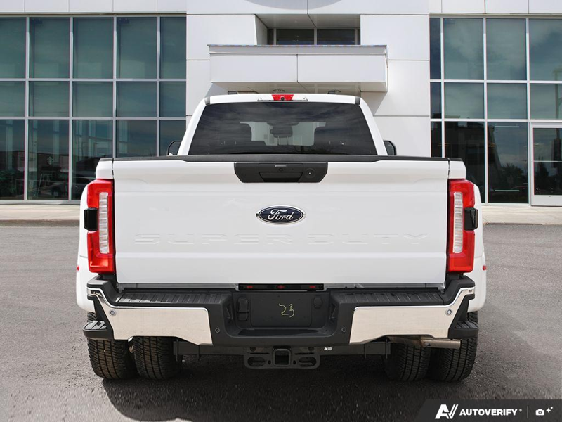 NEW 2026 Ford F-350 Super Duty XLT DRW - Oxford White Exterior / MEDIUM DARK SLATE CLOTH Interior - $97,219 - Stock #E60441 - VIN 1FT8W3DT0TED88541 - Photo 5