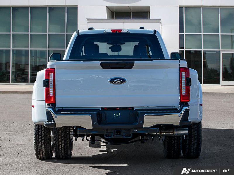 NEW 2026 Ford F-350 Super Duty XLT DRW - Oxford White Exterior / MEDIUM DARK SLATE CLOTH Interior - $93,919 - Stock #E60466 - VIN 1FT8W3DT3TEE00083 - Photo 5