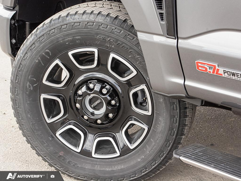 NEW 2026 Ford F-350 Super Duty Platinum - Carbonized Grey Metallic Exterior / BLACK ONYX/BLUE LEATHER Interior - $119,261 - Stock #D60444 - VIN 1FT8W3BMXTEE27115 - Photo 5
