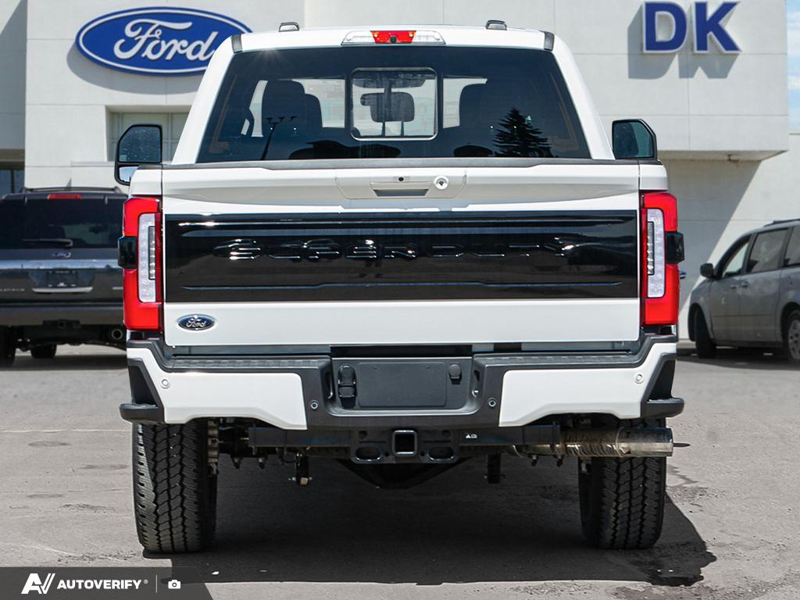 NEW 2026 Ford F-350 Super Duty Platinum - Star White Tri-coat Metallic Exterior / BLACK ONYX/BLUE LEATHER Interior - $124,067 - Stock #D60638 - VIN 1FT8W3BM4TEE13999 - Photo 5